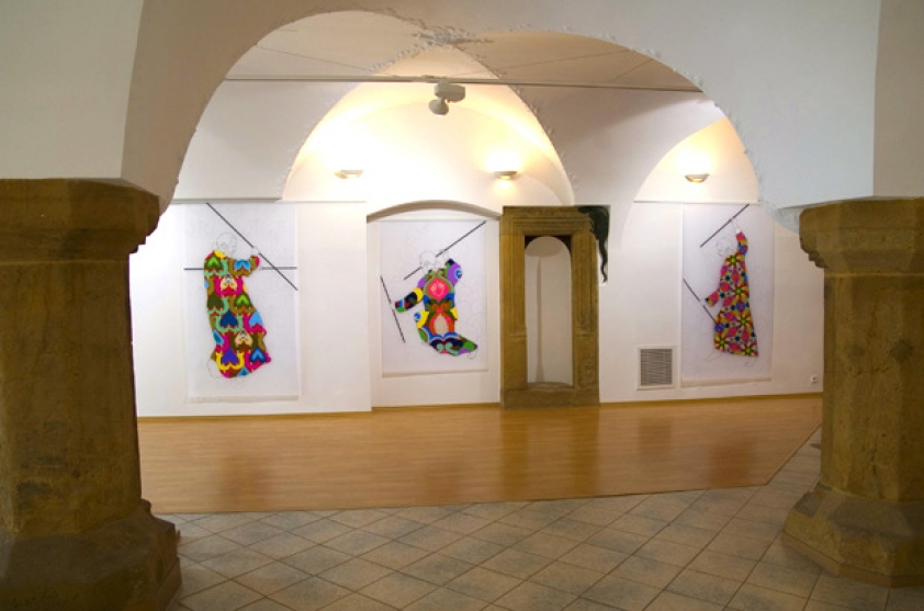 https://api.mirunadragan.com/files/gimgs/th-14_4installation_view.jpg