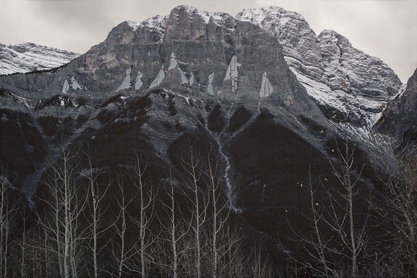 https://api.mirunadragan.com/files/gimgs/th-12_Dragan07_TheMountainsAreMirrors2-web.jpg