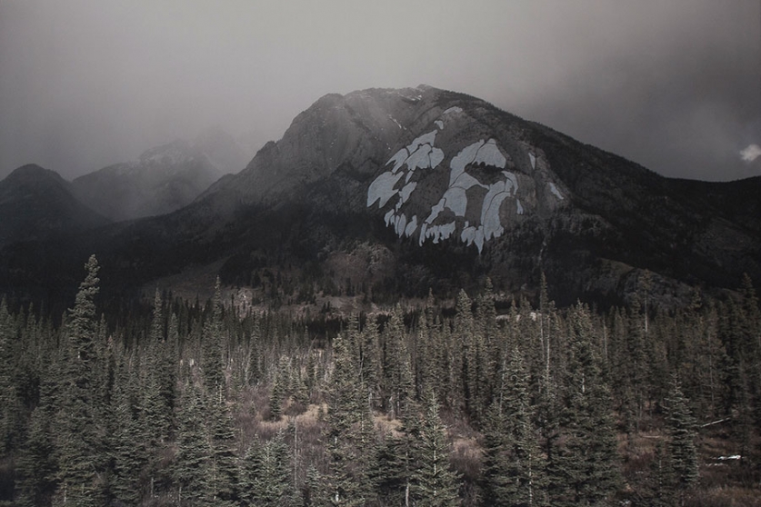 https://api.mirunadragan.com/files/gimgs/th-12_Dragan08_TheMountainsAreMirrors3-web.jpg