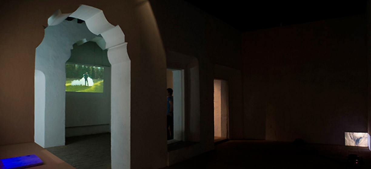 https://api.mirunadragan.com/files/gimgs/th-18_CloudExhibit-1Long-web.jpg